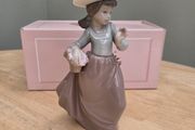 Brand New NAO By Lladro Figurine