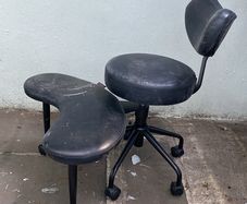 ergonomic kneeling chair