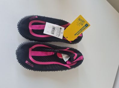 Girls Pool/ Beach  shoes Mountain warehouse NEW