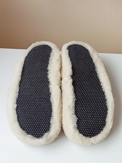Man Irish wool slippers  by  "Sheep by the Sea"  size 10.5 - 11