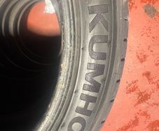 225/40/18 KUMHO ecsta p71s (pair)