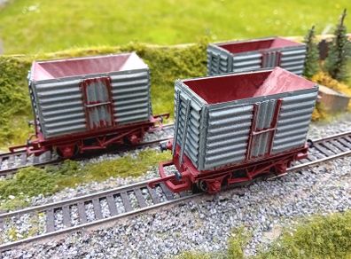 Model Railway  Irish Beet Wagons