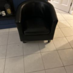 Tub chair