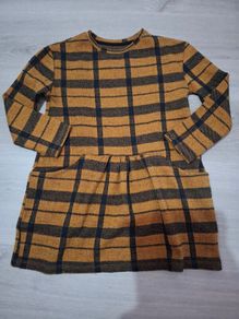 Girls dress size 5 years