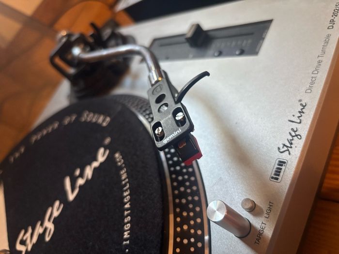 Turntables with mixer