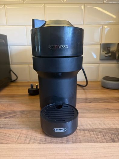 Nespresso by De'Longhi vertuo pop coffee machine