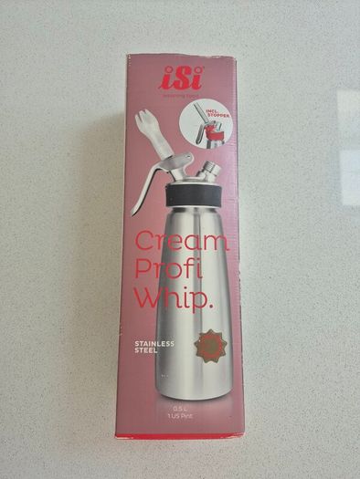Cream dispenser