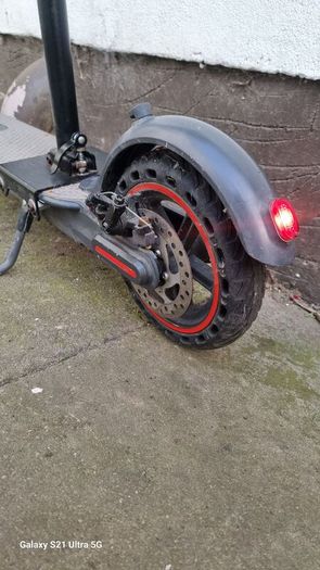 Electric scooter