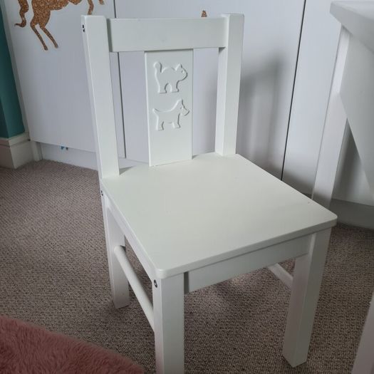 Children's table and chair