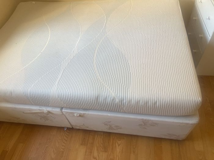 double bed base and matress