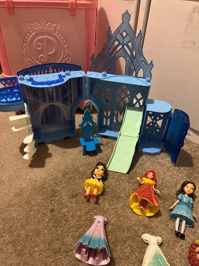 Elsa Castle and princesses