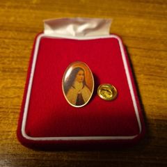 St Therese Lapel Pin