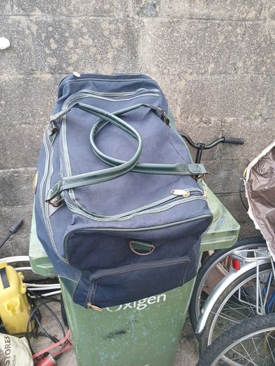 Hold all / Sports bag.