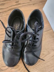Tap dancing shoes boys/girls
