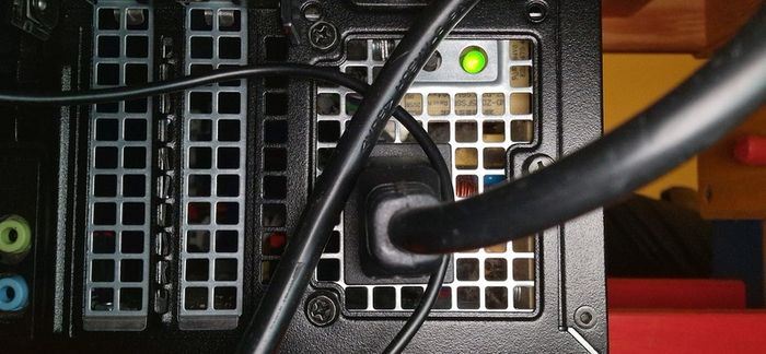 Dell i5 Desktop, 8GB Ram, DELL Monitor,
