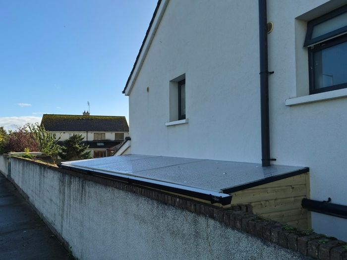 leanto covered side entrance pergola Decking Fencing