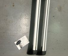 BMW Roof Bars G30 5 Series & Range Rover Velar Roof Bars