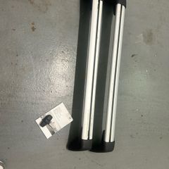 BMW Roof Bars G30 5 Series & Range Rover Velar Roof Bars