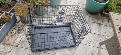 Dog crate