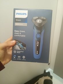 Philips razor 5000 series brand new have 4