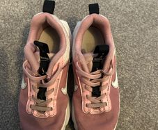 UK 13 Nike Runners
