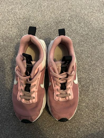 UK 13 Nike Runners