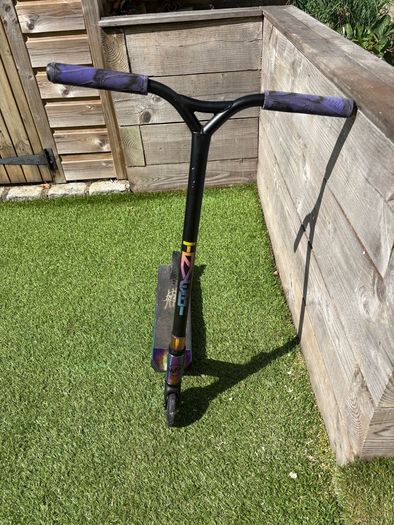 Stunt scooter