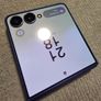 Samsung Galaxy Z Flip 7 512GB - Like New, 1 year old -12 mth Samsung Waranty -Blue color Image 7