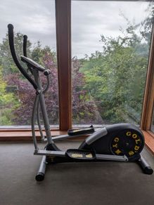 Gold's Gym Cross Trainer