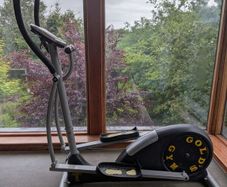 Gold's Gym Cross Trainer