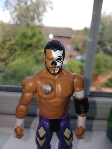 WWE Basic Series 127 Santos Escobar