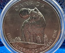 1oz Fine 9999 Silver Bullion Wolf 2011.