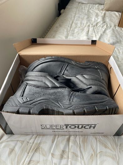 Safety boots size 39 EUR