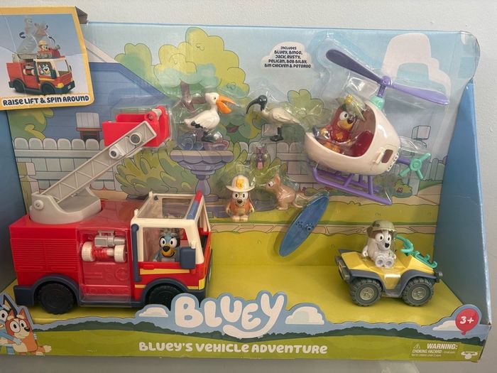 Bluey car vehicle set and match box car set