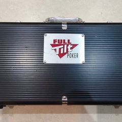 Full Tilt poker set