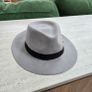 wool hat from italian boutique Image 3