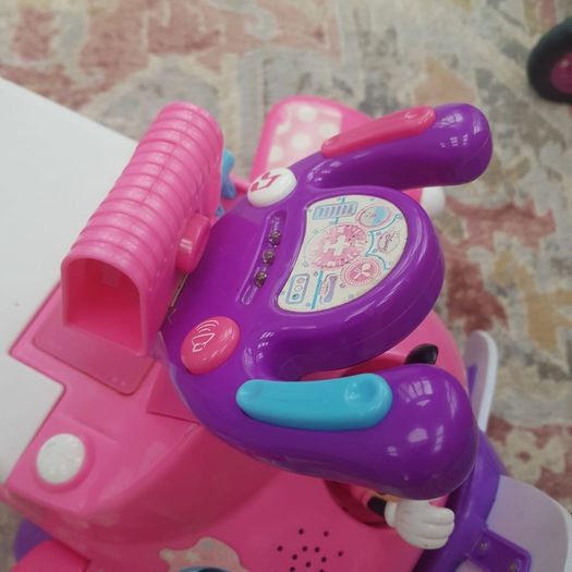 minnie mouse aeroplane ride on