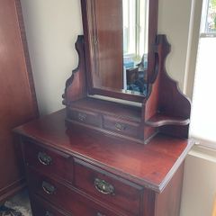 Dressing table