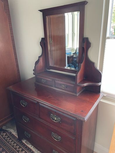 Dressing table