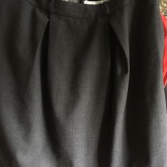 gray skirt