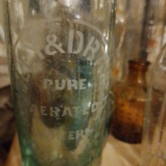 Antique Bewleys and Drapers Pure Aerated Waters Bottle