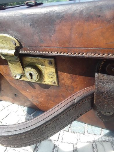 AntiqueArmy & Navy Cartrige Case