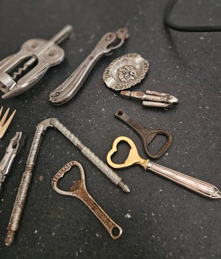 Bundle of Vintage Kitchen Implements