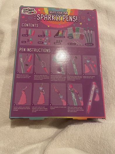 Create Your Own Sparkly Pens - Smiggle