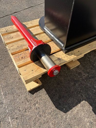 13 ton post driver