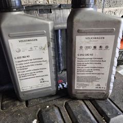 2 Litres of Genuine VW DSG Oil