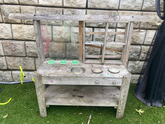 Mud kitchen