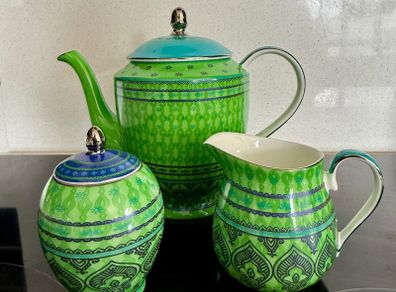 Rare T2 Fine Bone China Set Never Used