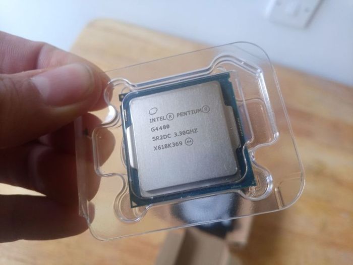 G4400