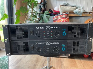 Crest Power Amplifier